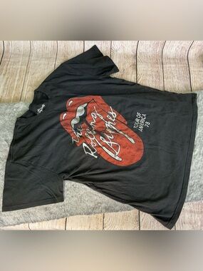 The Rolling Stones Red Tongue Graphic Black T-Shirt Size L
